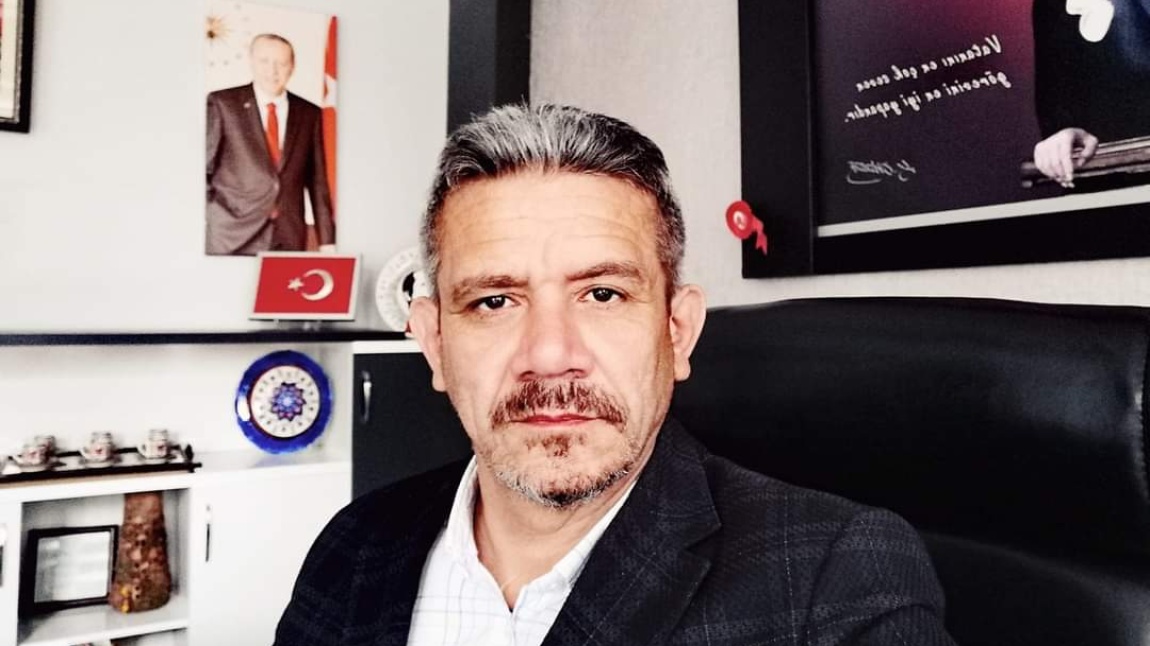Mehmet Şinasi ÇÖVÜT - Okul Müdürü